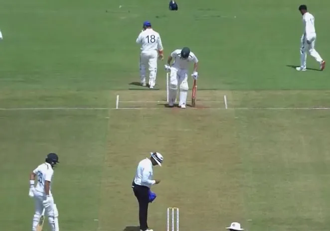 Rishabh Pant wearing Virat Kohli Jersey